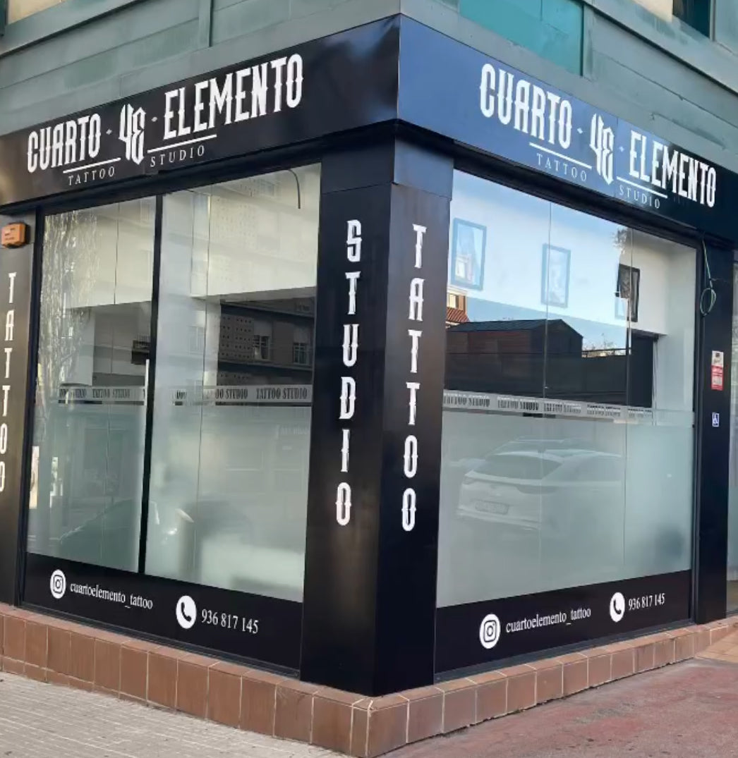 Descubre la Experiencia Completa en Cuarto Elemento: Ropa Audaz y Arte en un sólo Lugar